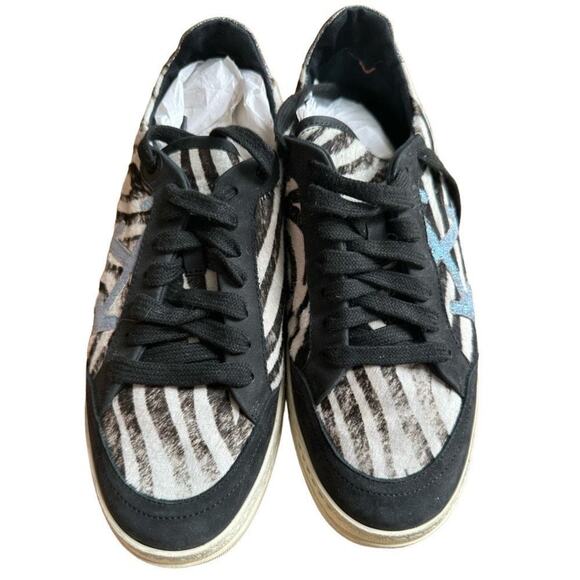 Off-White Low-Top Zebra Arrow Leather Sneakers, Size 40 (US Women’s 10) - Picture 13 of 13